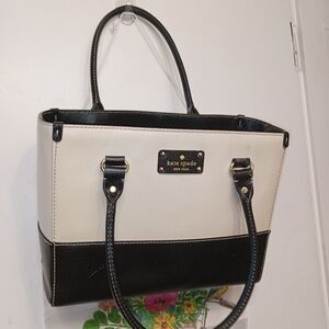 Kate Spade Two-tone Beige and Black Satchel Handbag Purse